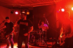 Hardcore Punk-Band Kompressor Rock in der Region 2016 Georgsmarienhütte Alte Wanne