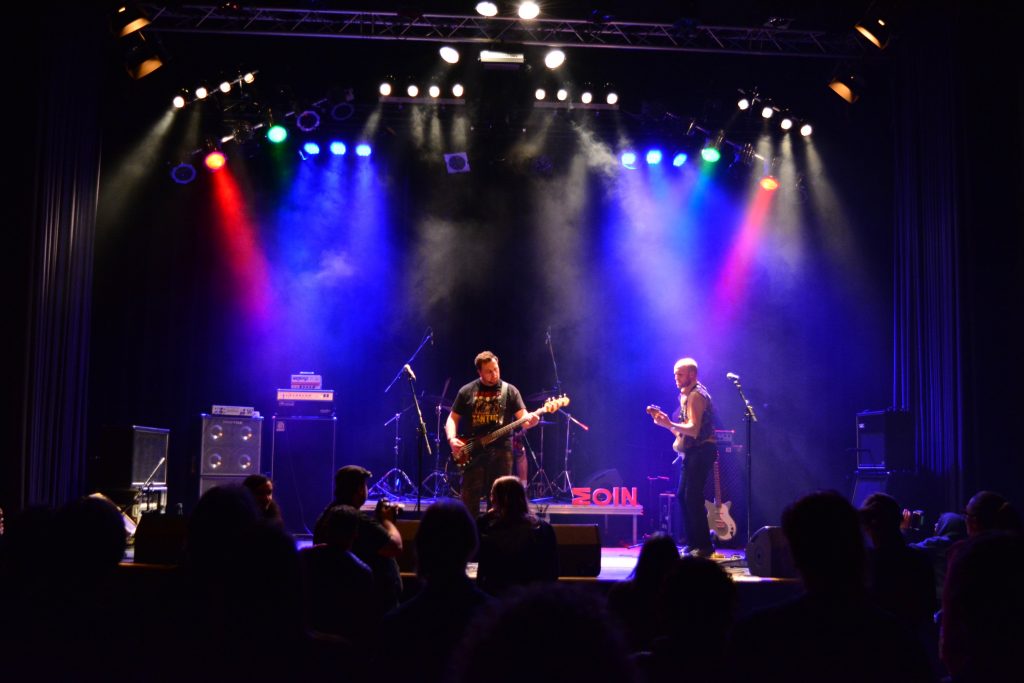 Die Garage Rock-Band Moin live beim Rock in der Region-Finale 2017 im Haus der Jugend Osnabrück